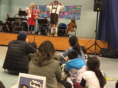 The TPL Classiques performing at Politi Elementary