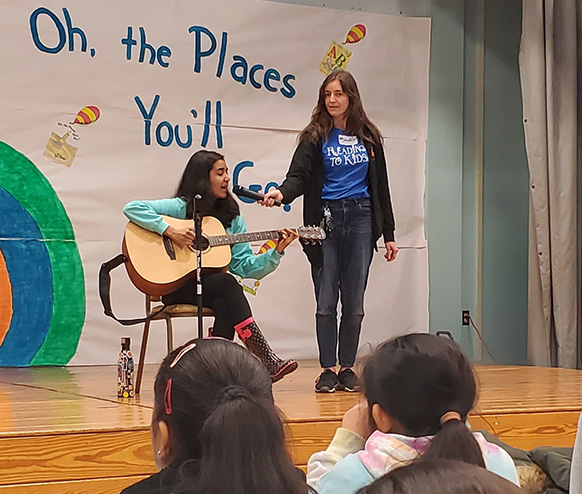 Syante performing at Politi Elementary