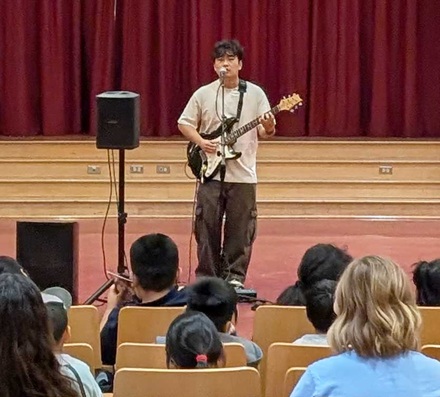 Jungwoo Chang (JEONG) at Charles White Elementary