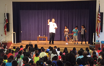 Magician Raul Fernandez performing at Gratts